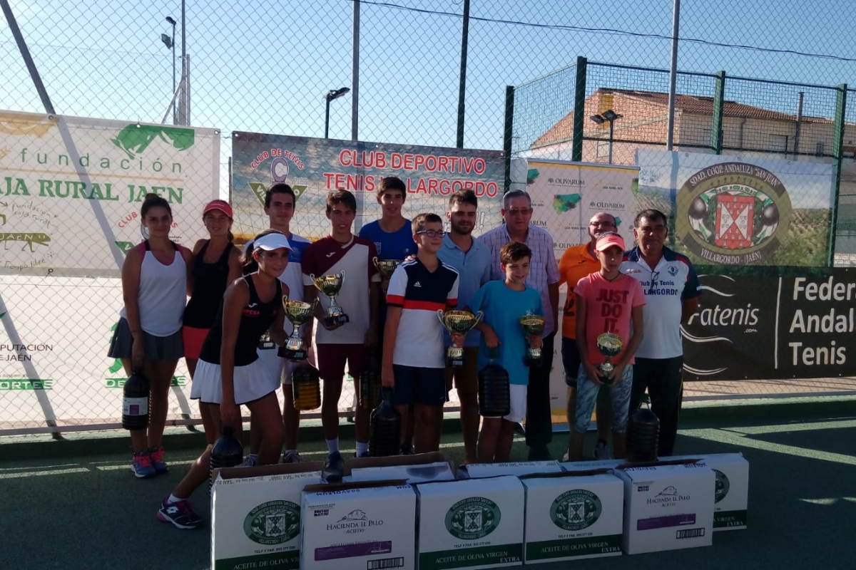 Colaboramos con el Club de Tenis de Villargordo